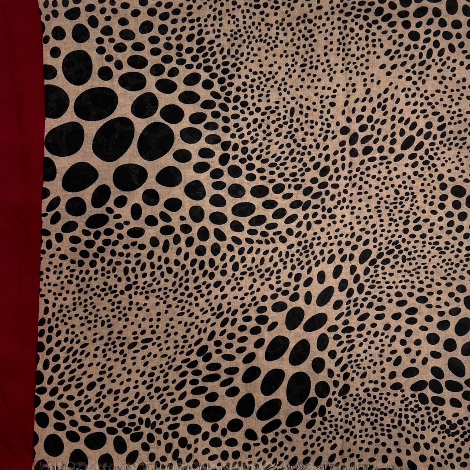 Leopard dots print scarf : Black