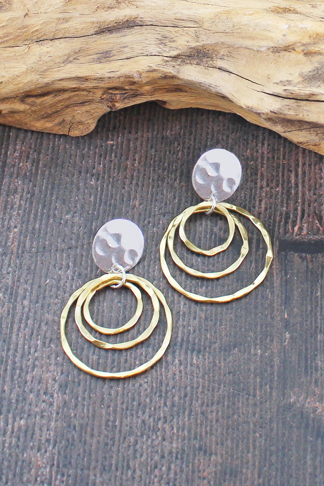 KH1625 MIXED METAL TRIPLE RING EARRINGS