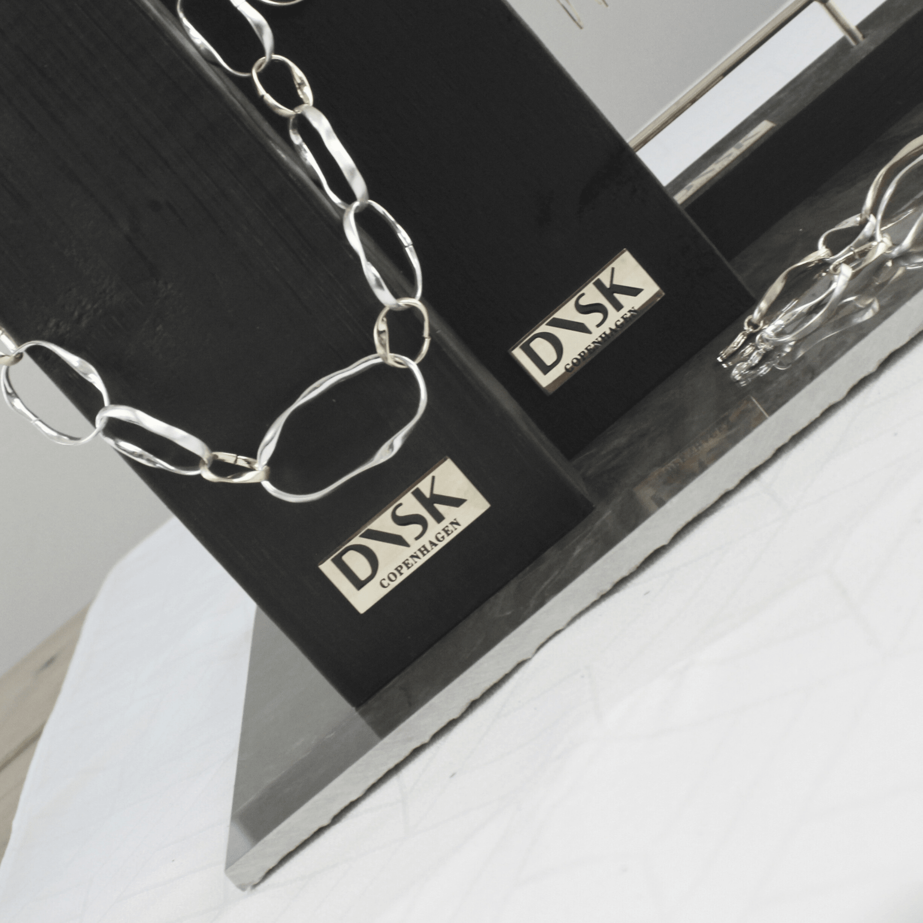 Elysian IN:STORE 2-tone Short Organic Necklace Gold Plating