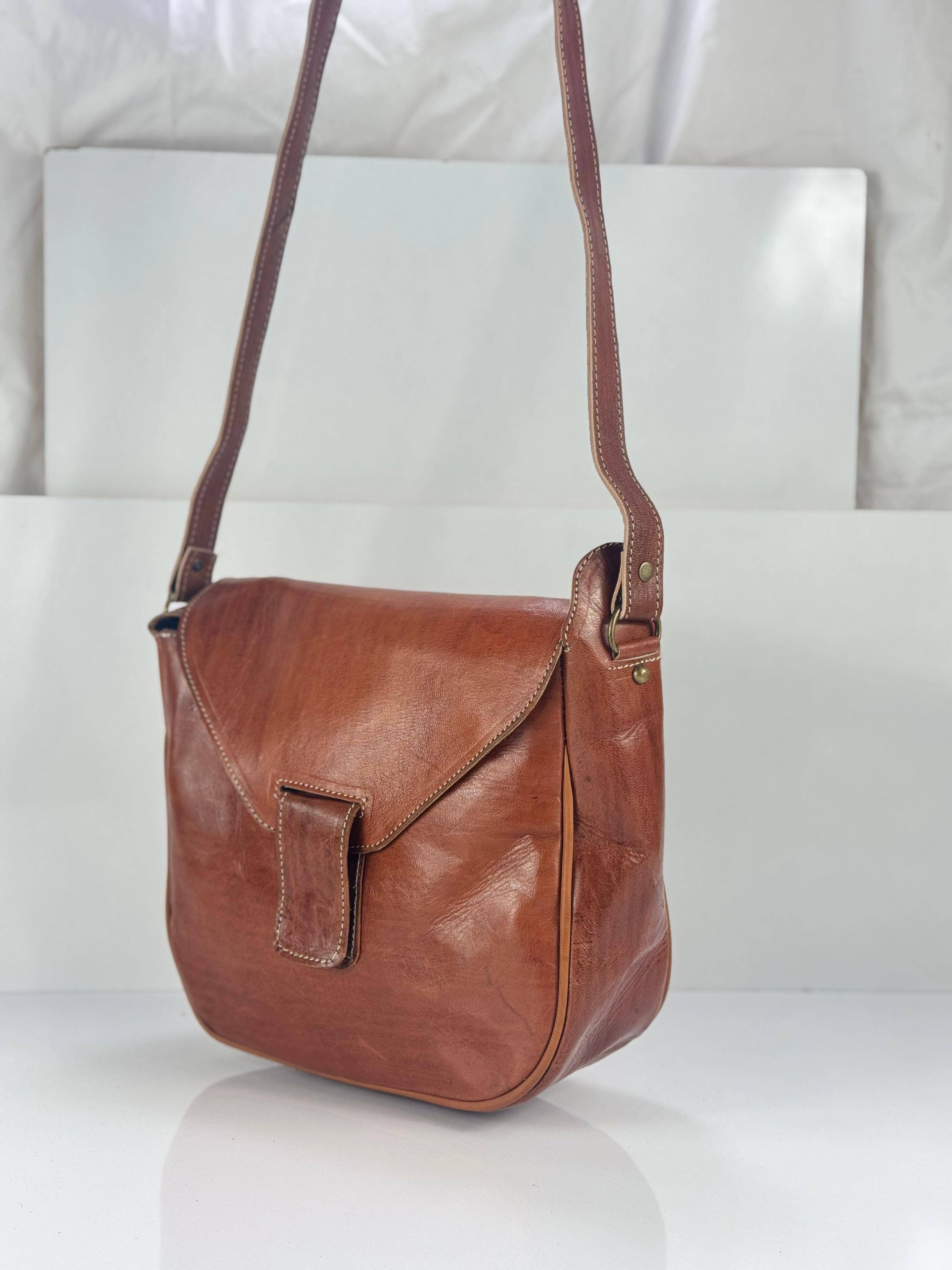 Handcrafted Moroccan Leather Crossbody Bag: Brown