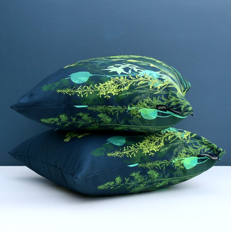 Dark blue Botanic Hedge Cushion with green leaf and flower print