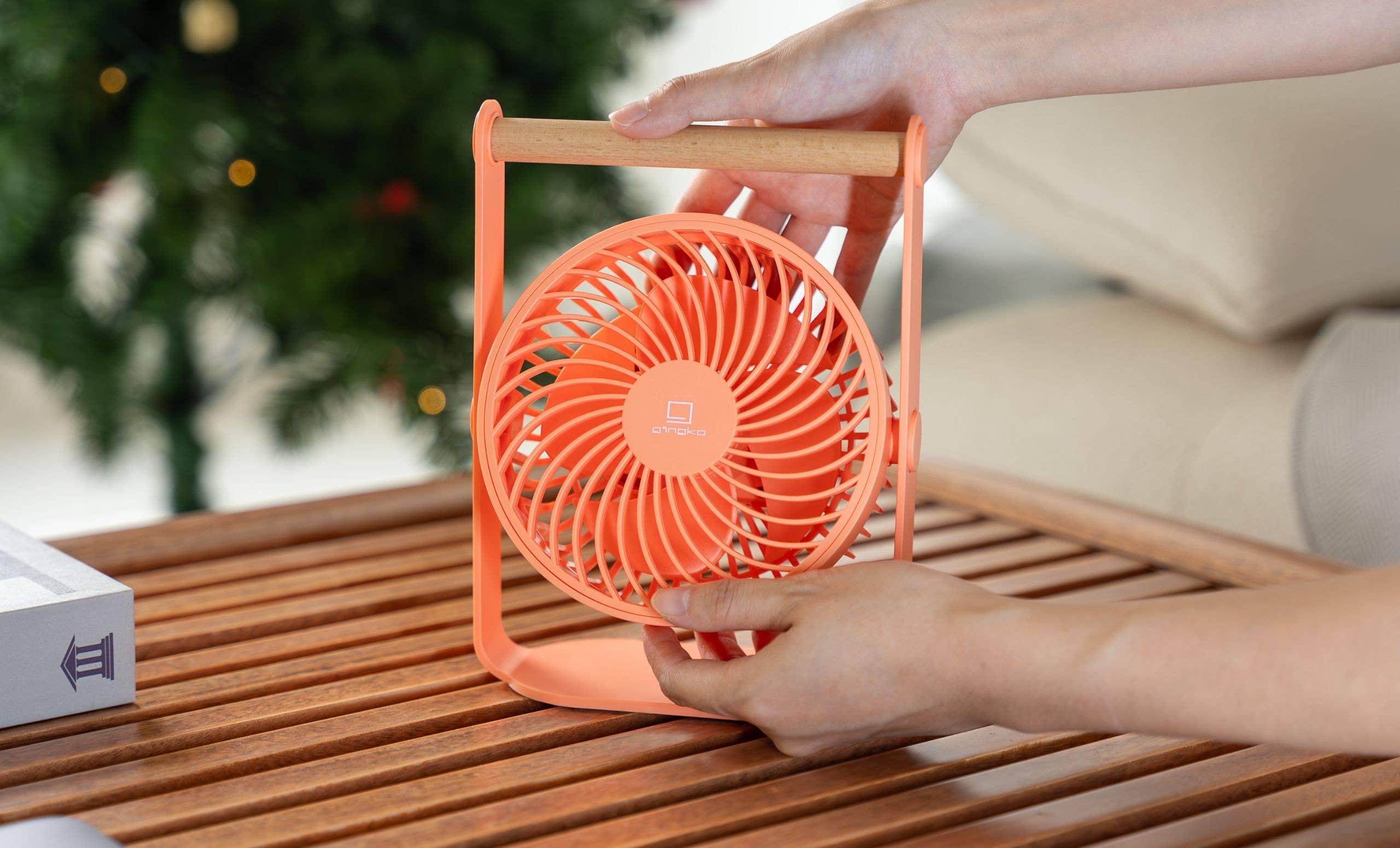 Lyra Portable Fan: Space Grey