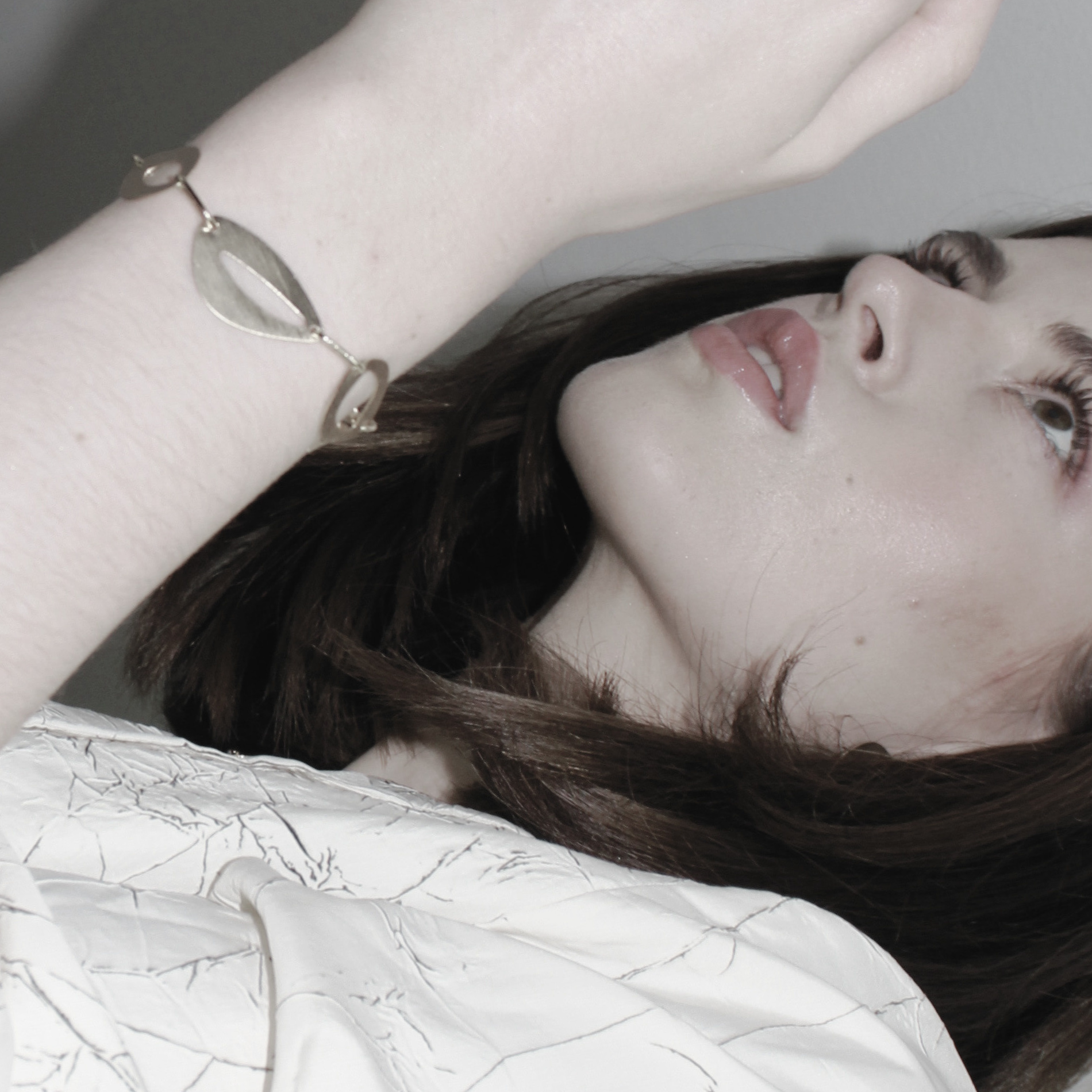 Alaya IN:STORE Asymmetrical Bracelet Gold Plating