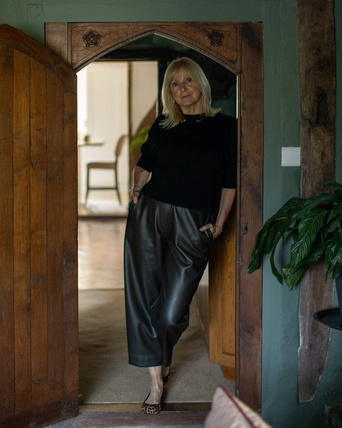 Angela Jumper | Black