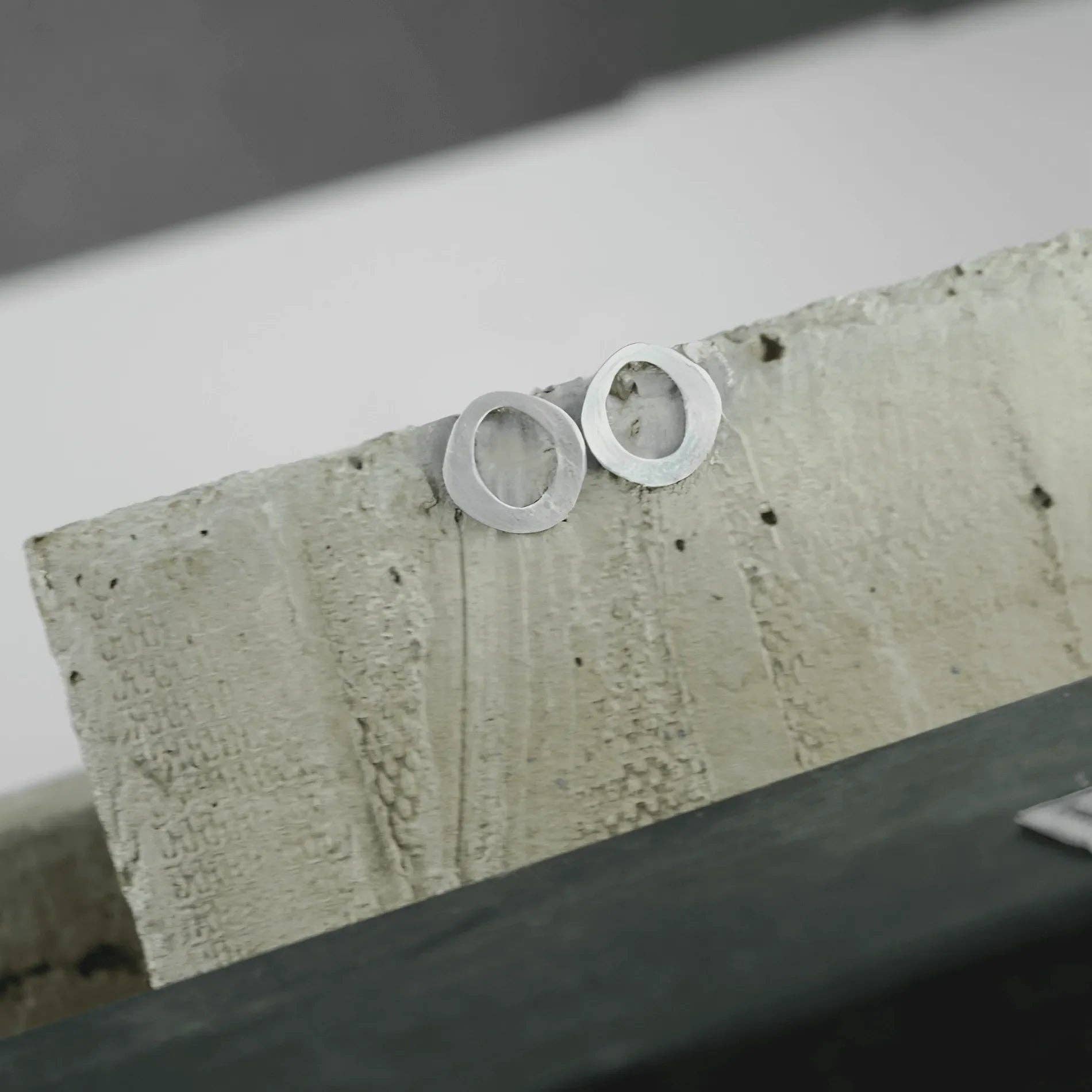 Alaya Organic Single Circle Earring Single Plating
