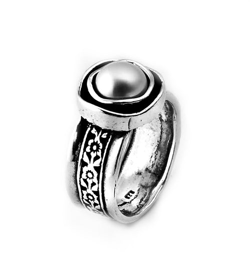 Engraved Silver Pearl Ring - The Nancy Smillie Shop - Art, Jewellery & Designer Gifts Glasgow