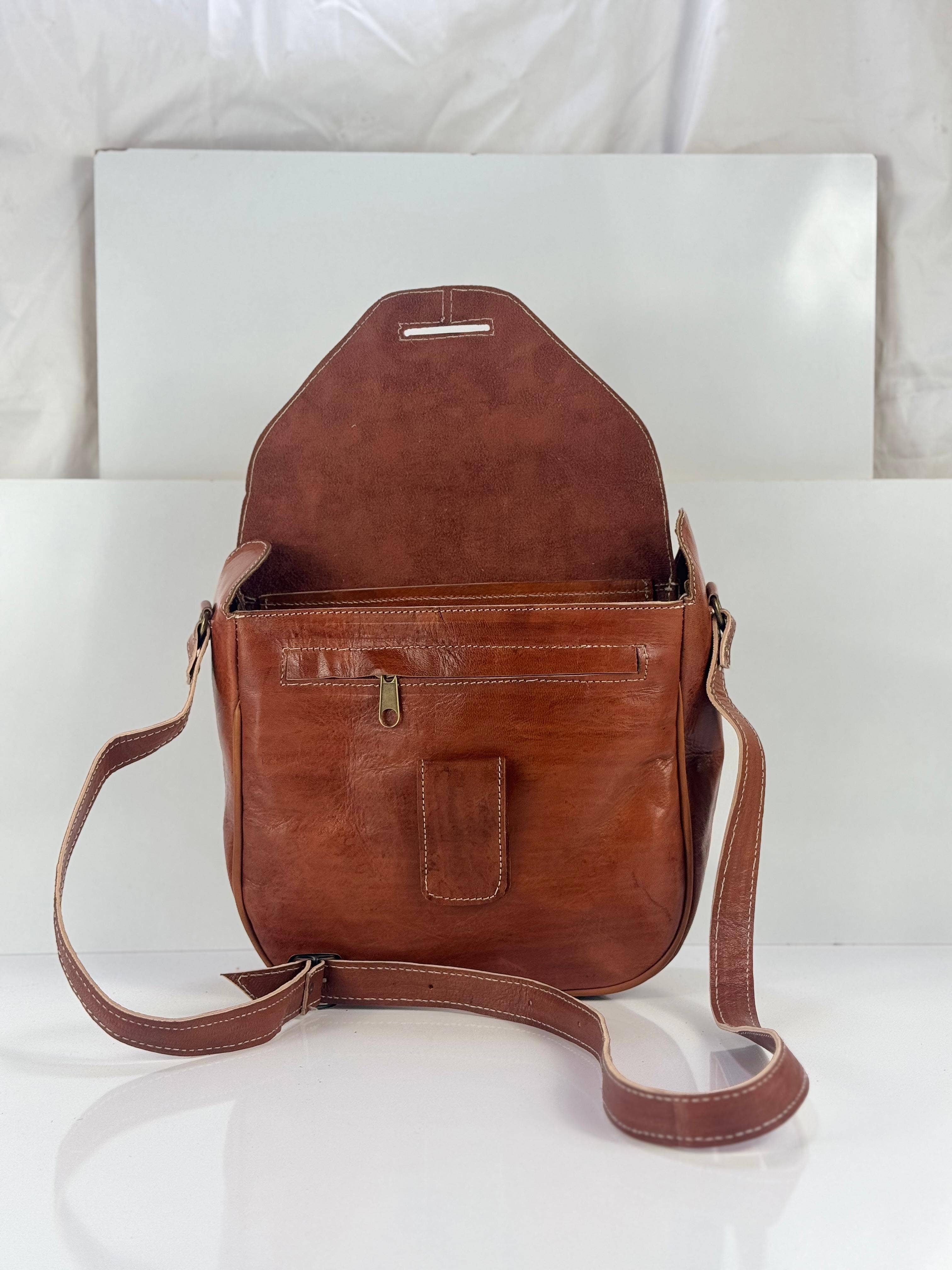 Handcrafted Moroccan Leather Crossbody Bag: Brown