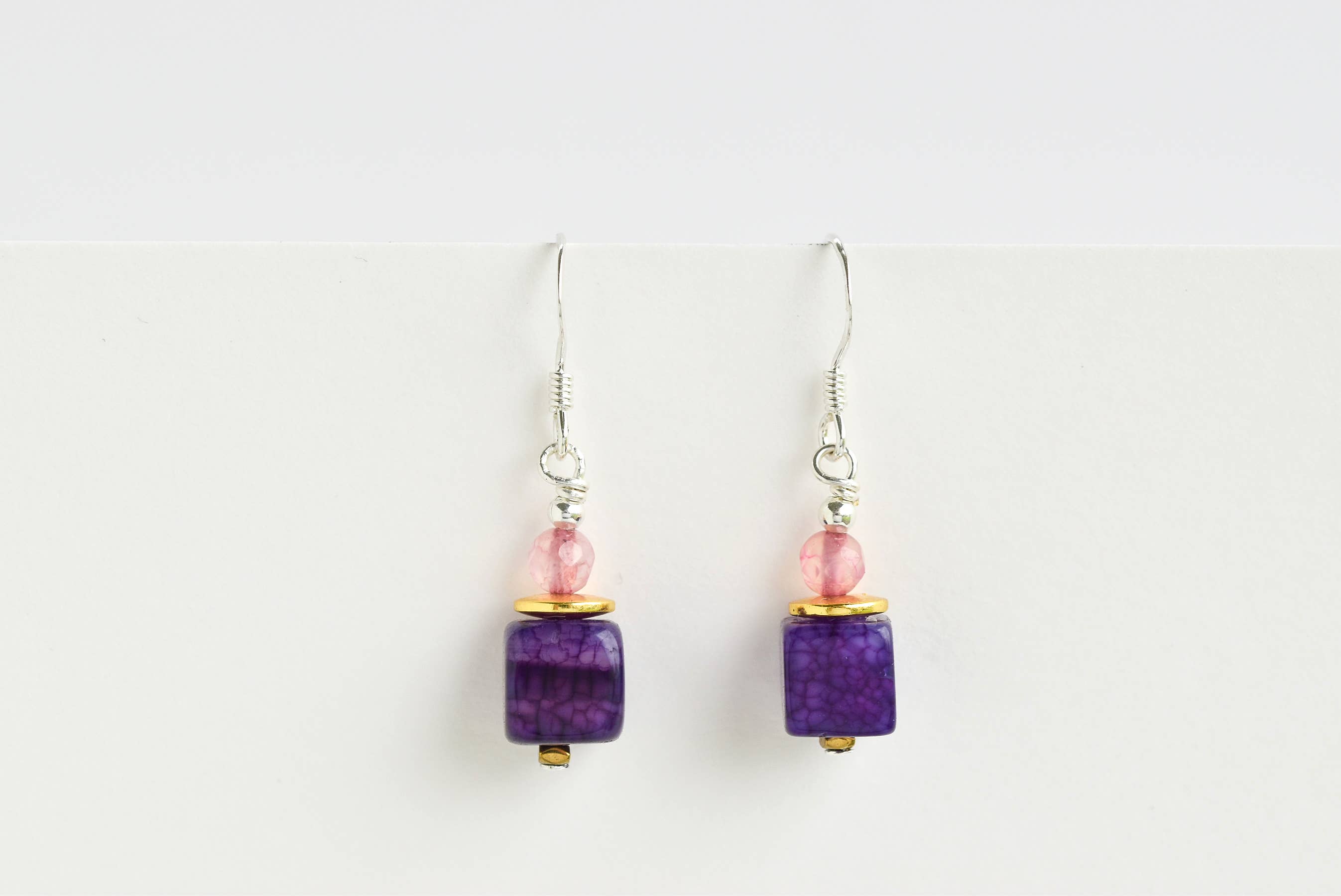 AGM6 Earrings purple
