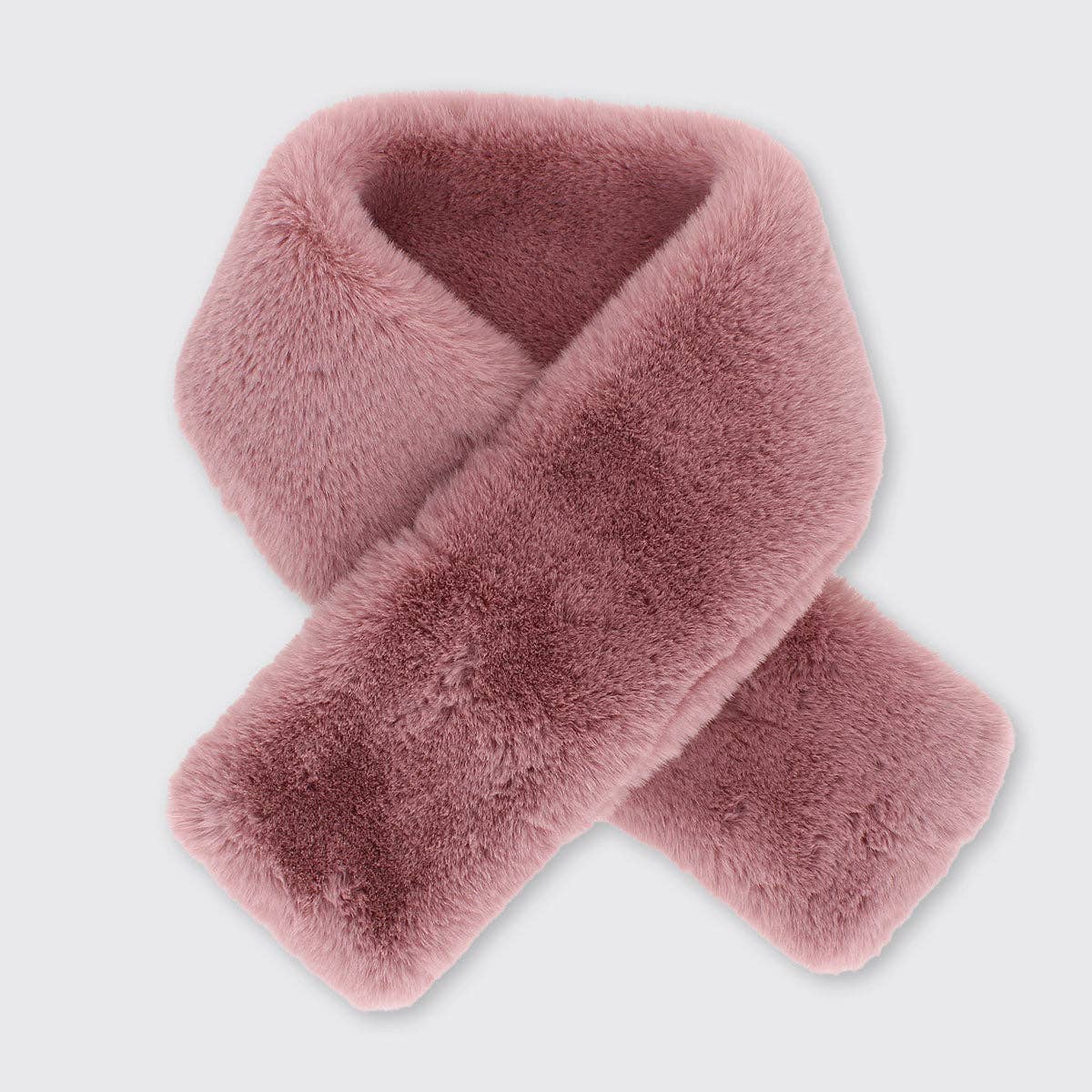 Dusty rose faux fur push through scarf in soft dense texture