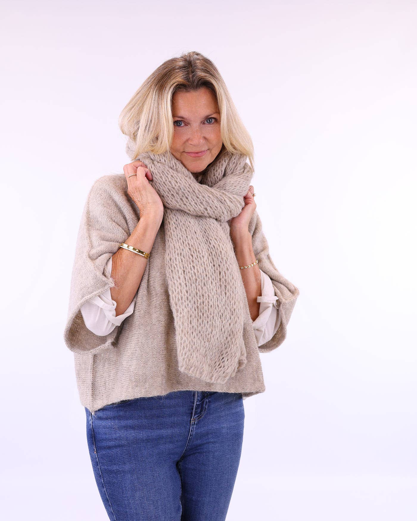 Alpaca Blend Scarf: Latte
