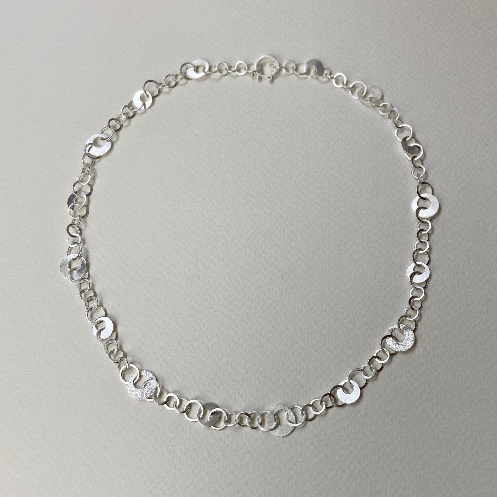 Satin Silver Chain Necklace with Alternating Smooth and Textured Circular Links